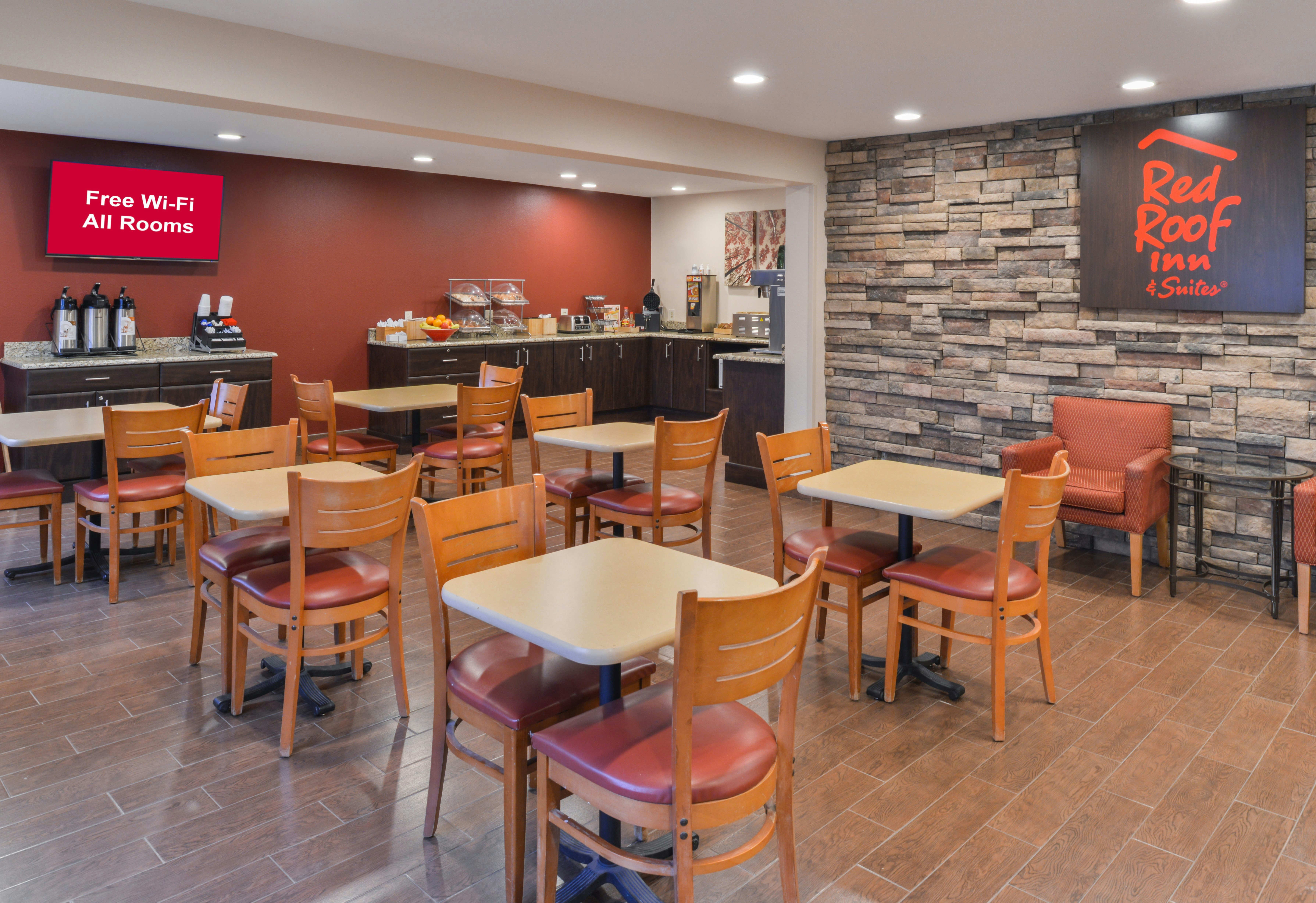 Red Roof Inn & Suites Danville, IL 22/30