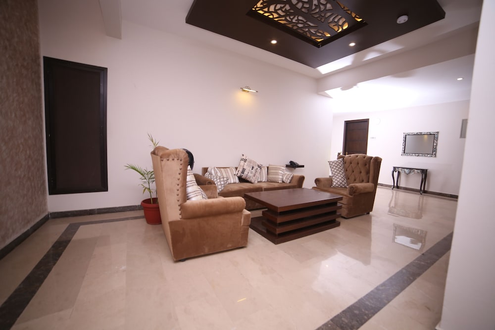 Xefan Hotel and Suites 46/59