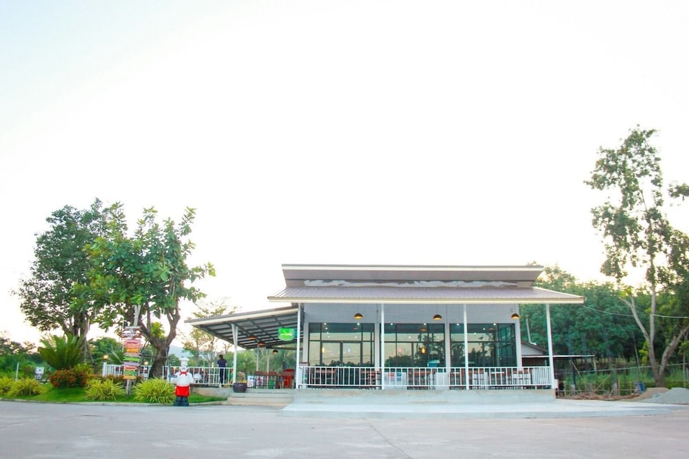 Phutien Resort 4/50