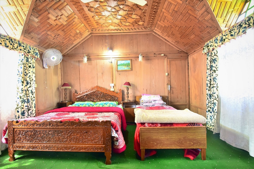 Houseboat Zaindari Palace 8/45