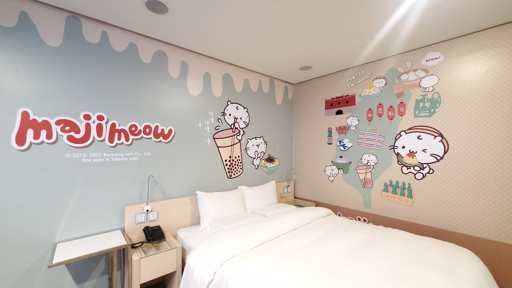 Yomi Hotel 10/76