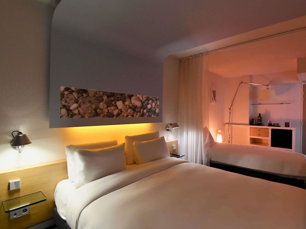 Mercure Nantes Centre Gare 30/73
