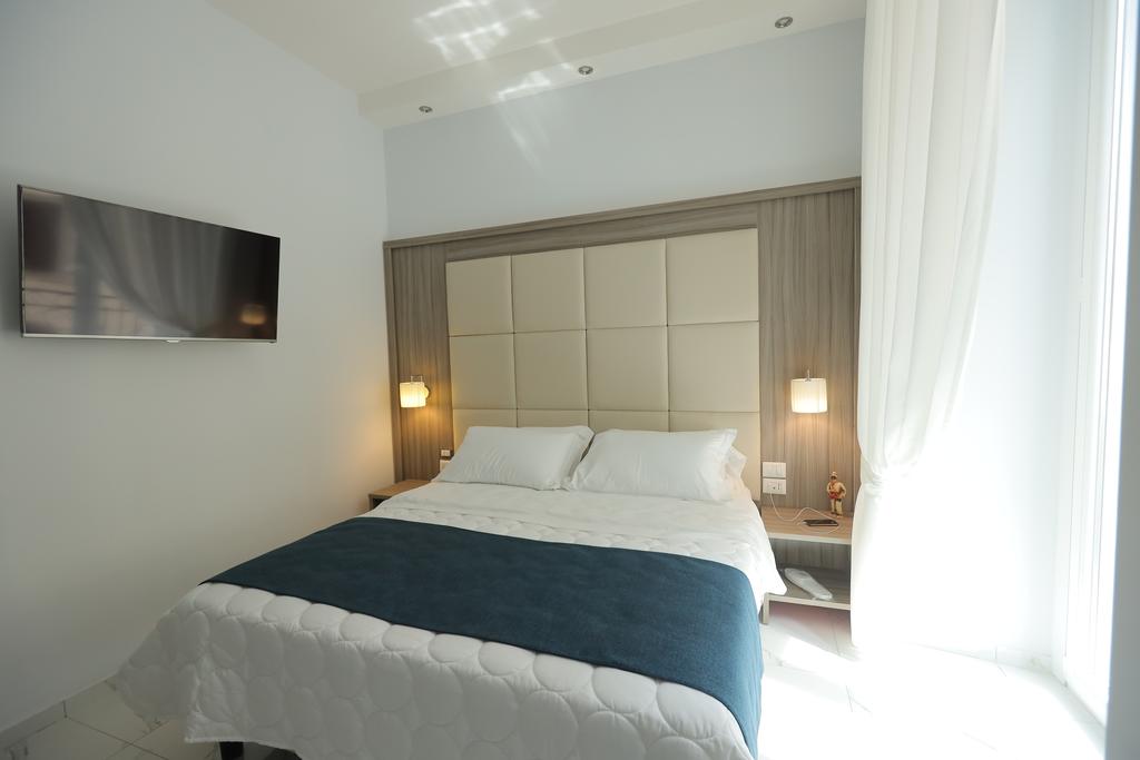 Standard, Double or Twin Bed