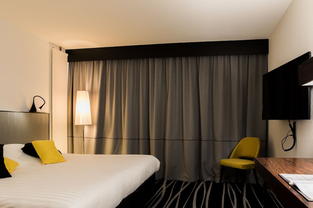 Hotel Le Rabelais 24/55