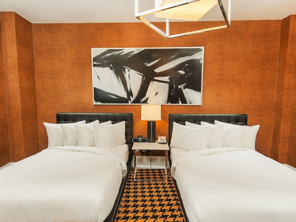 Ameritania At Times Square Hotel 25/53