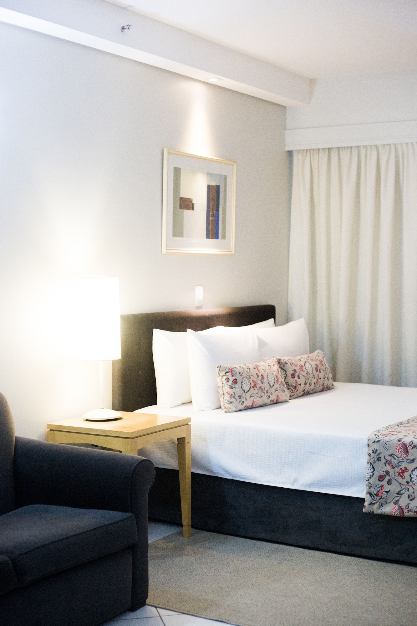 DELUXE, DOUBLE BED