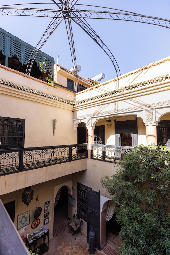 Riad Saba 3/64