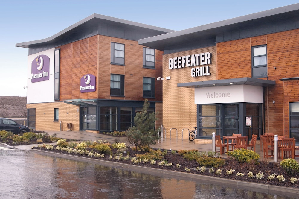 Premier Inn Glasgow Newton Mearns (M77 J4) 43/54