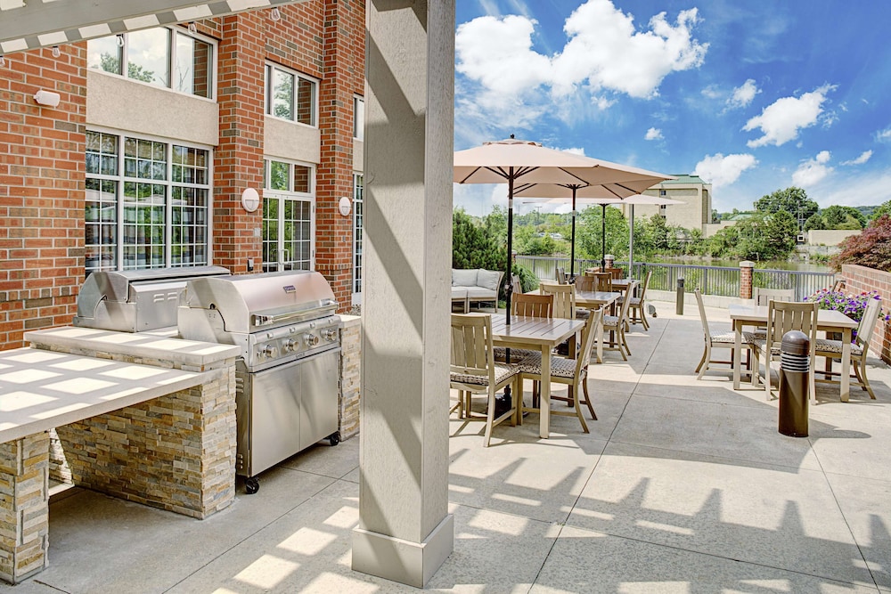 Homewood Suites by Hilton Cleveland Solon 44/63