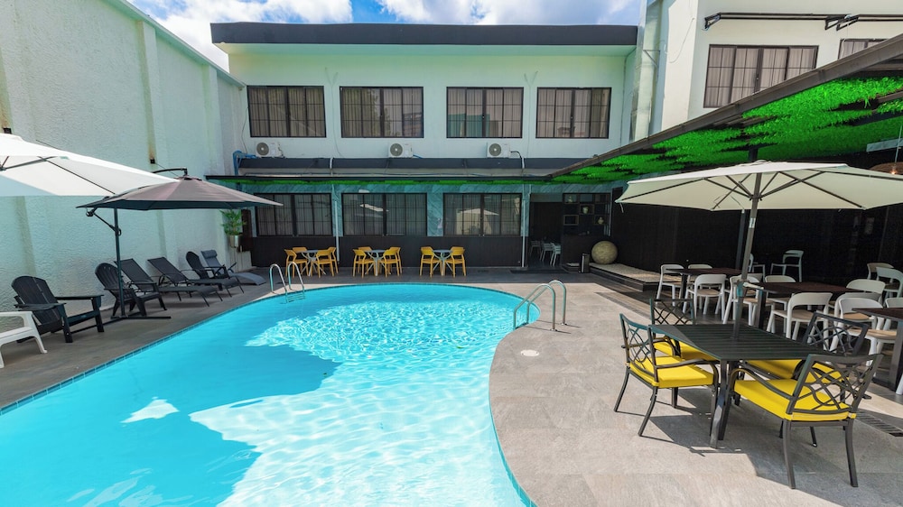 Hotel Ramada Inn el Salvador 50/55