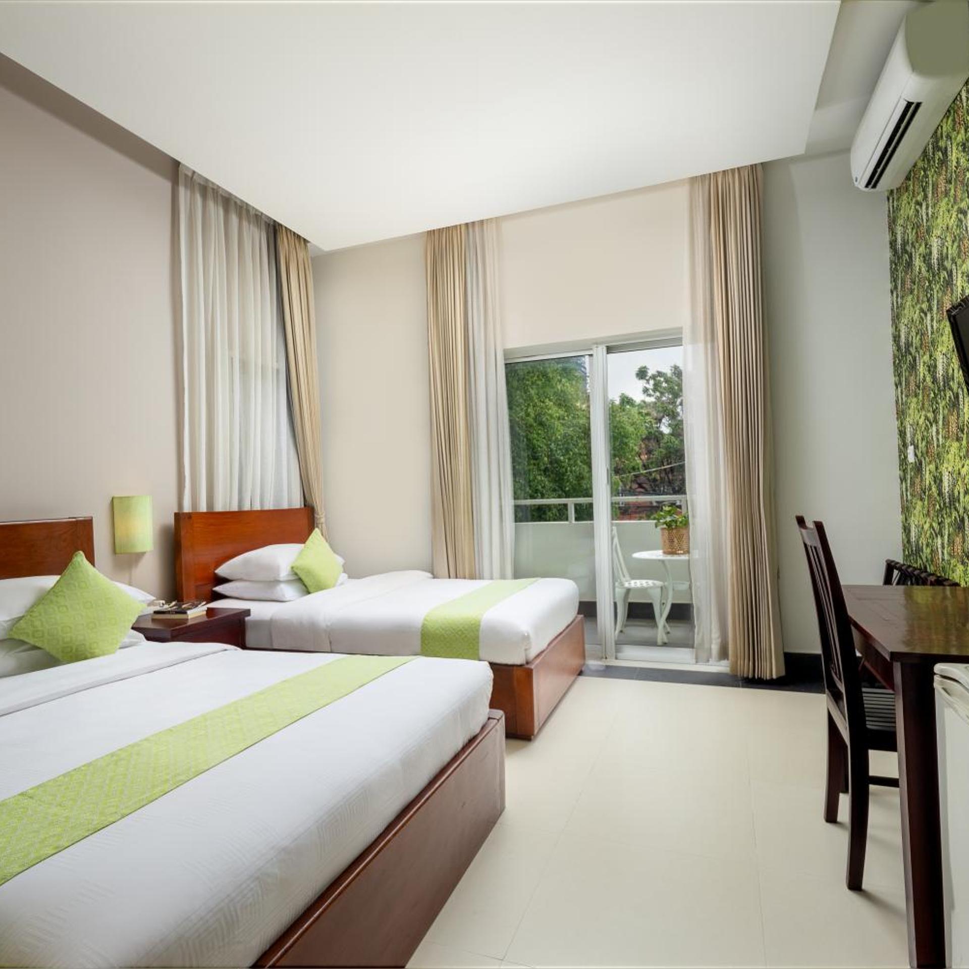 3 Bedrooms, Luxury, Executive Level