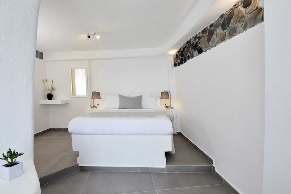 SUNSET, JUNIOR SUITE, OUTDOOR JETTED TUB
