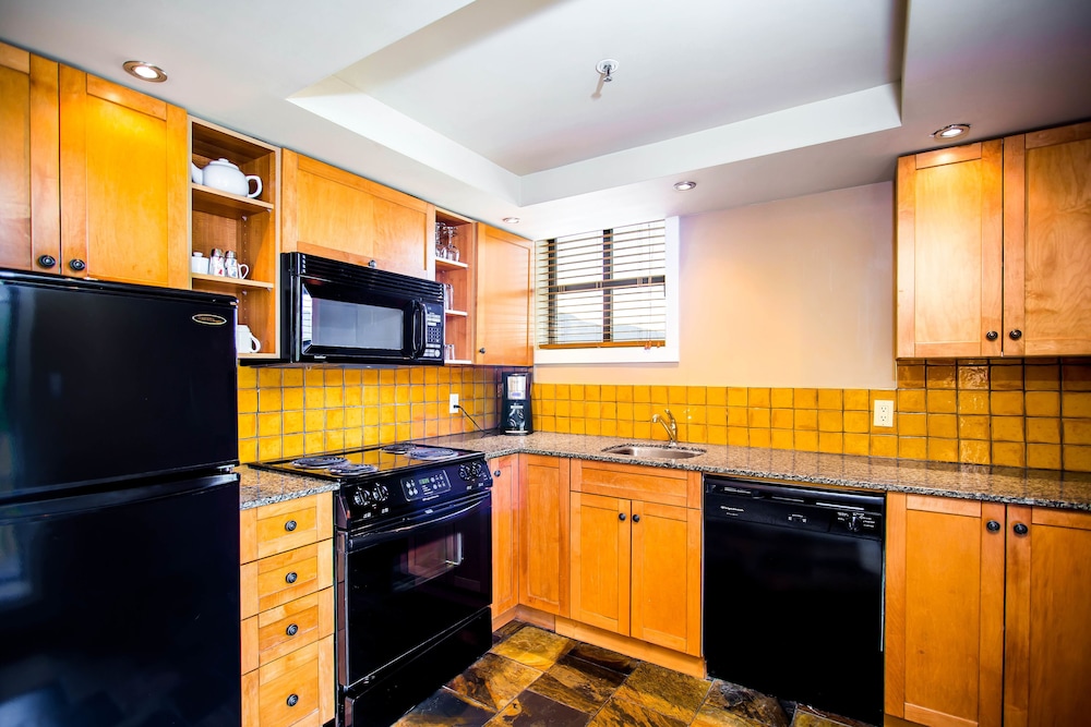 Sundial Boutique Hotel 46/64