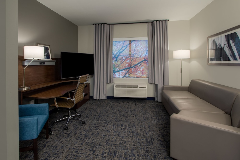 Fairfield Inn & Suites by Marriott Houston Katy 26/43