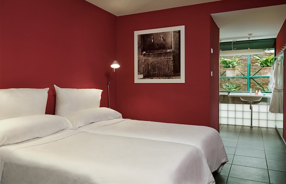 ROOM, TWIN BEDS, GARDEN VIEW