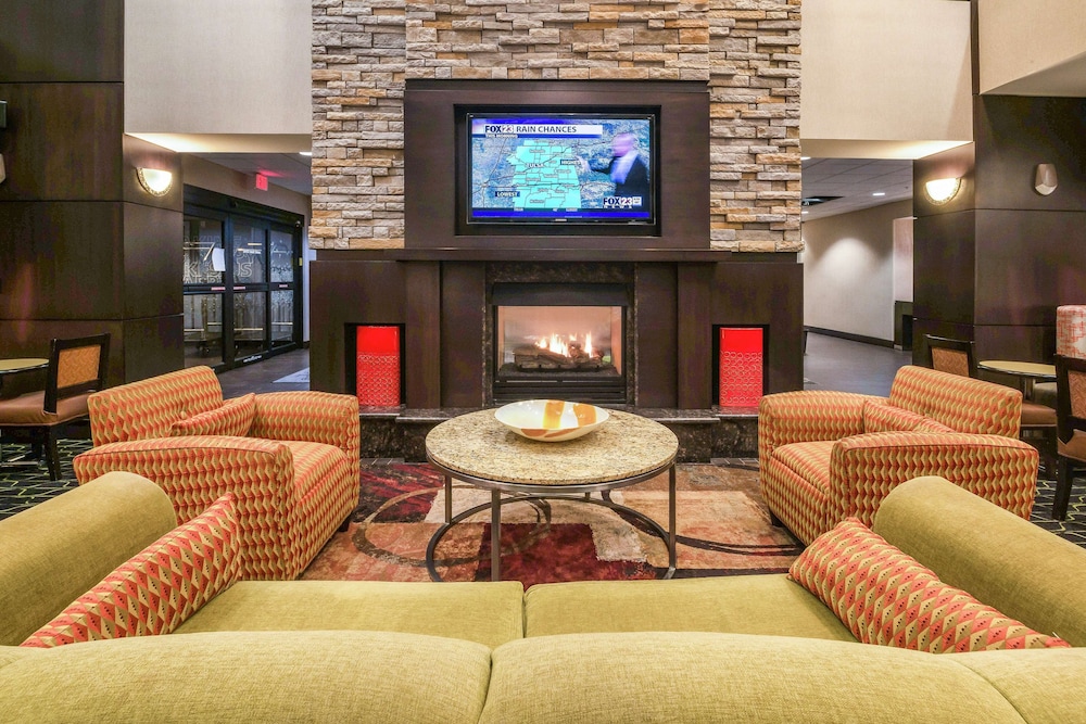 Hampton Inn And Suites Tulsa Catoosa 37/50