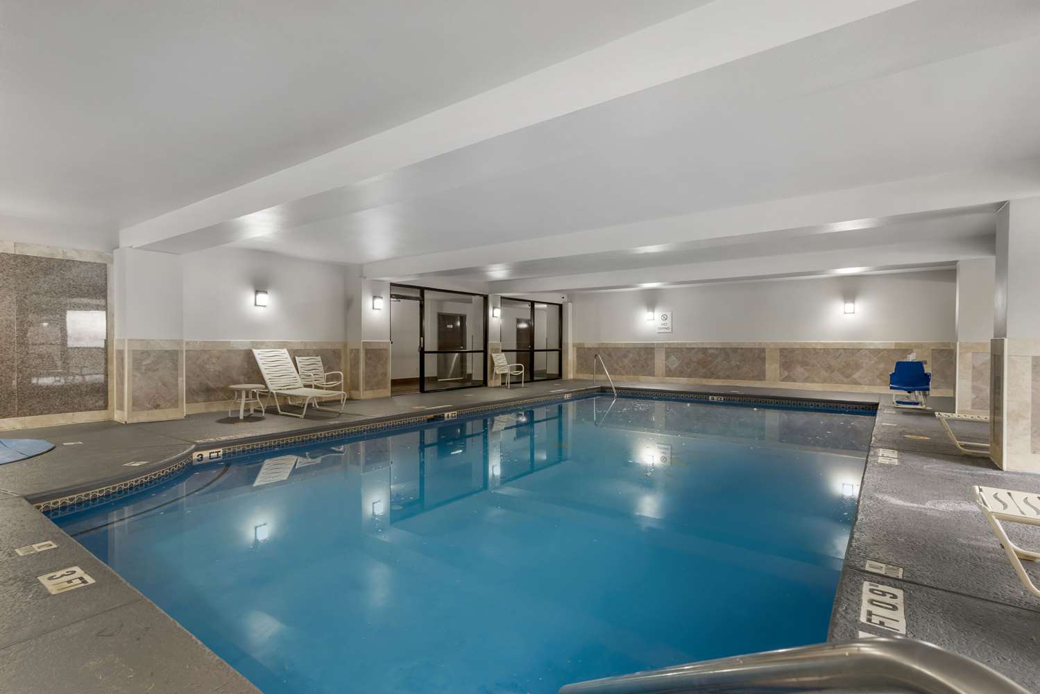 Comfort Suites Atlanta Airport 6/14