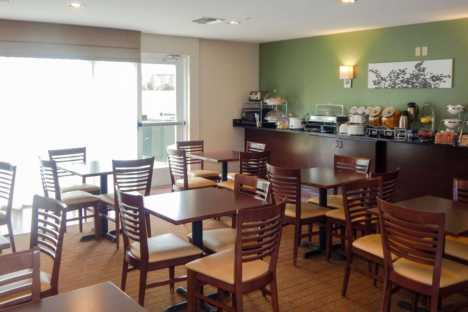 Sleep Inn & Suites Evergreen I-65 28/34