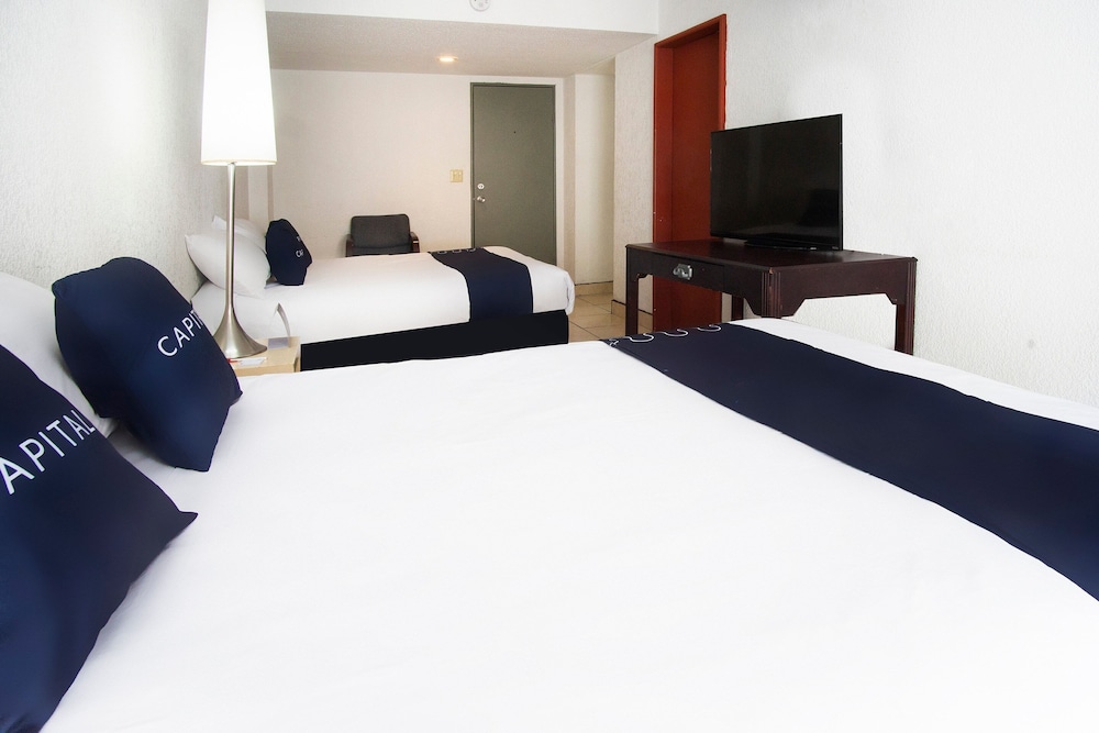 Hotel Costa Ensenada 29/68