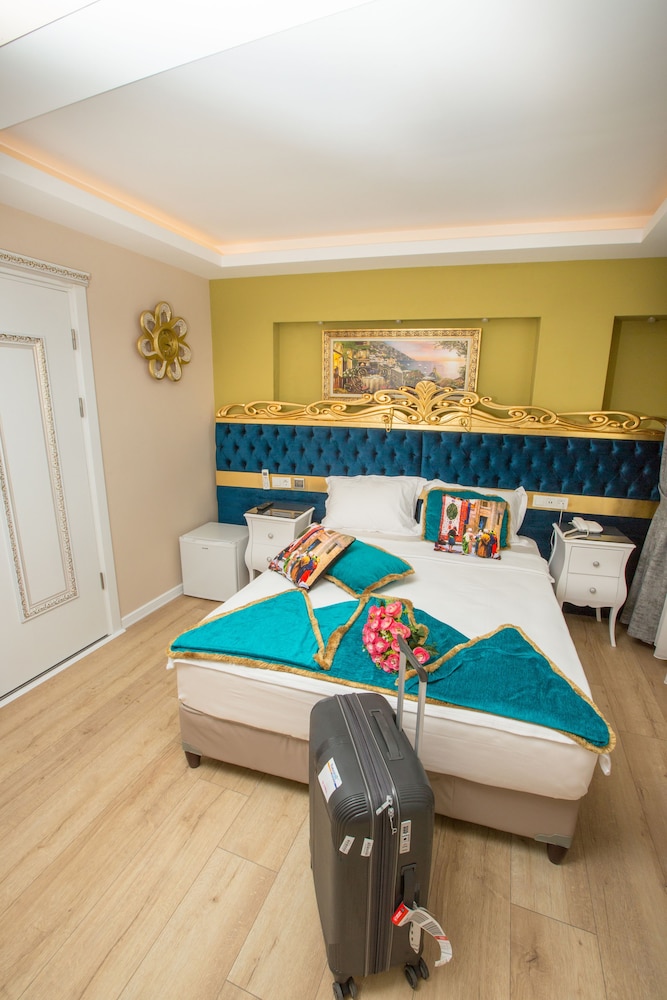 Atlantis Royal Hotel 36/49