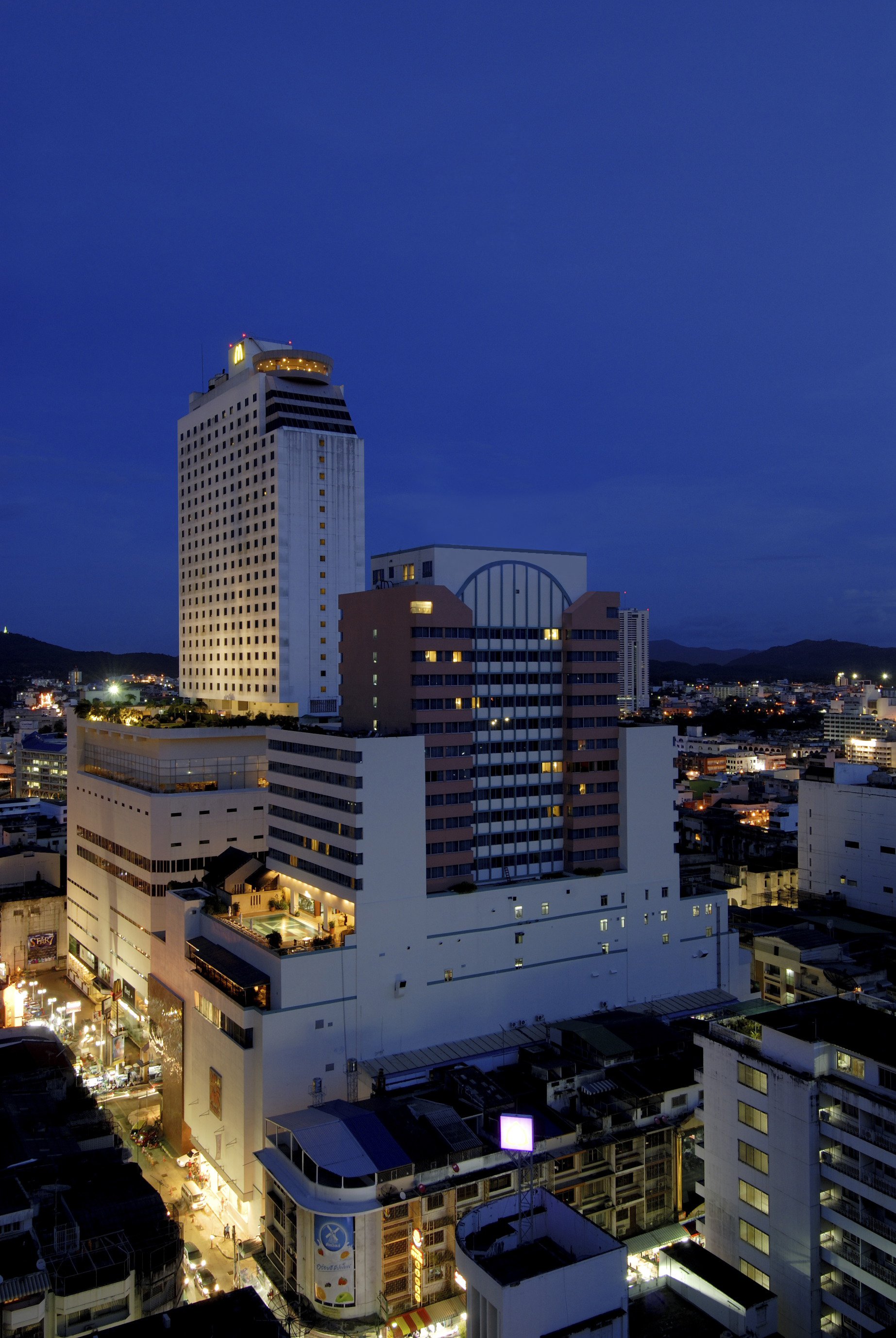 Centara Hotel Hat Yai 3/79