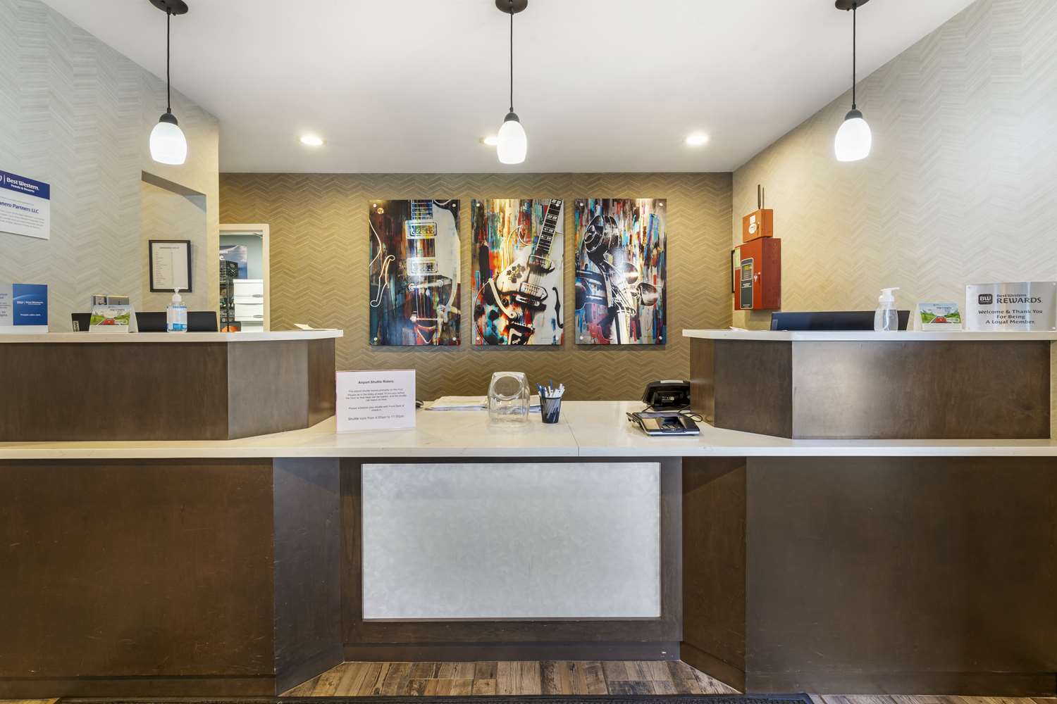 Lobby at Best Western Plus Nashville Airport Hotel, NASHVILLE - TN