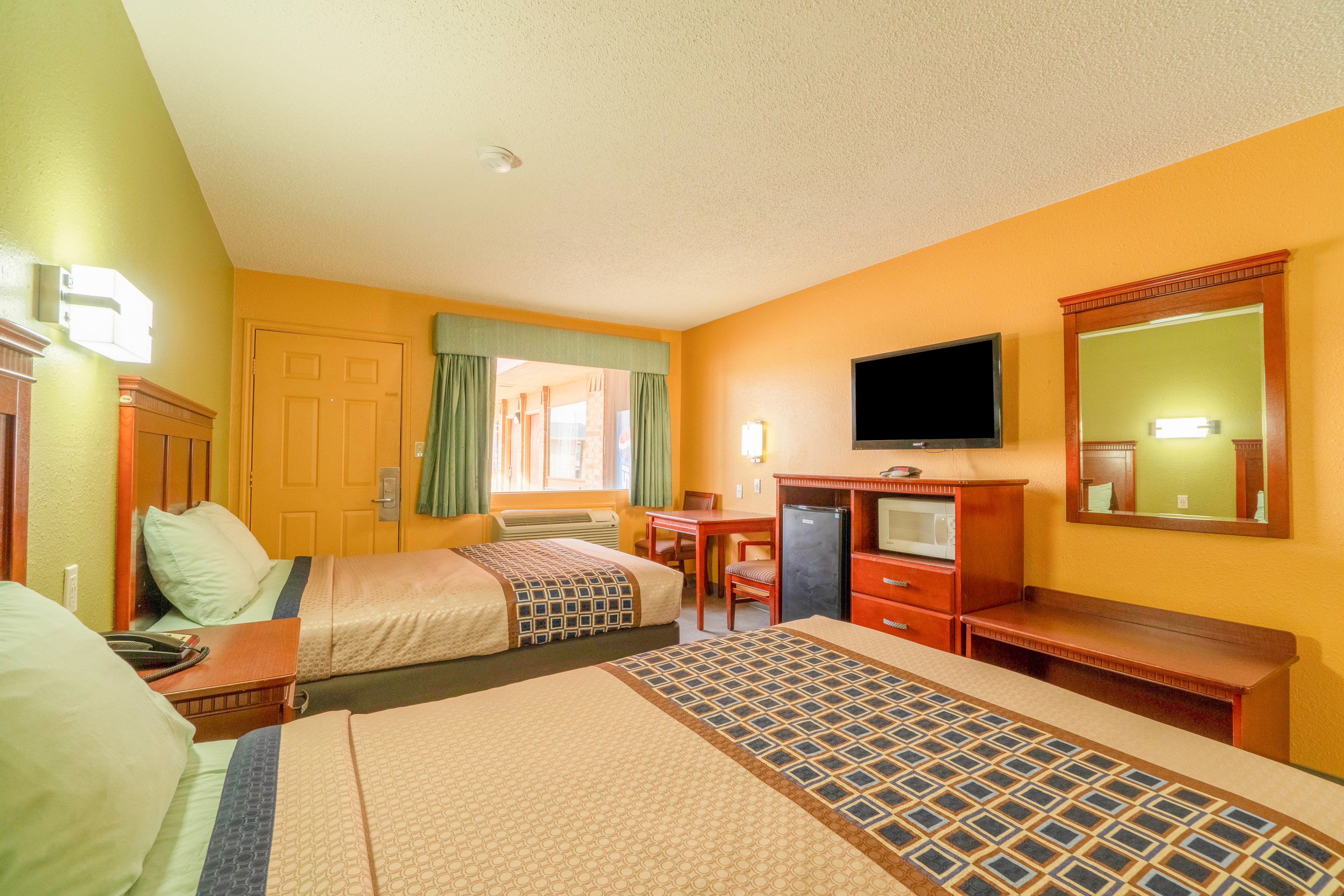 Crown Inn - Denver, Tx 23/42