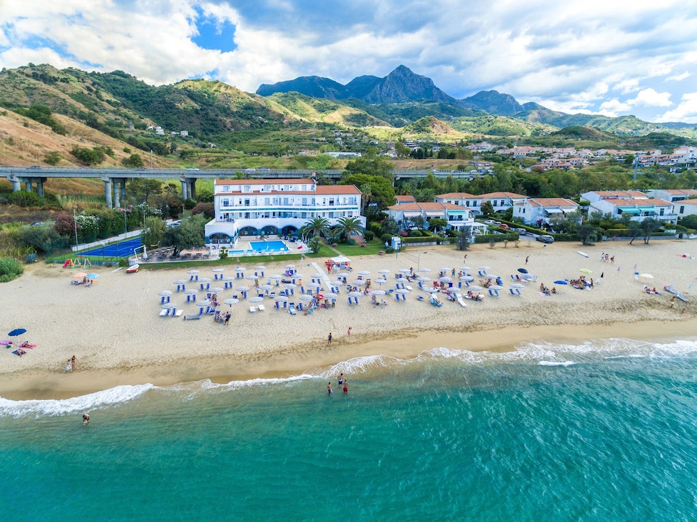 Hotel Poseidon 13/78