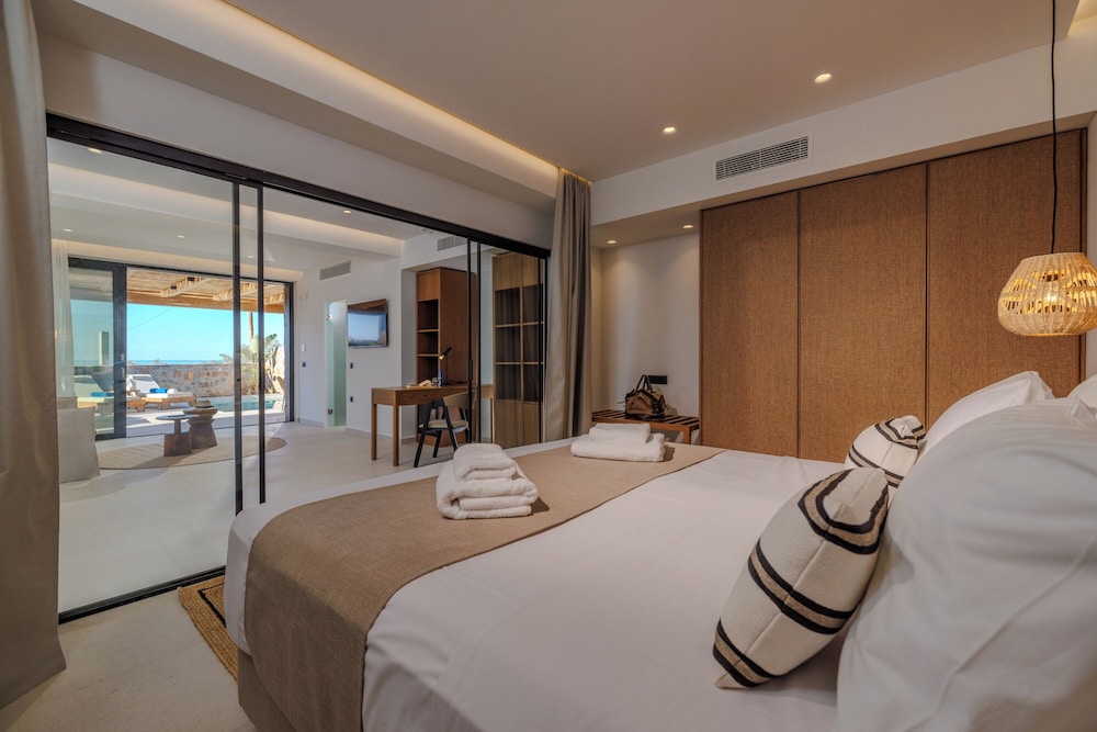 Deos Luxury Suites 10/50