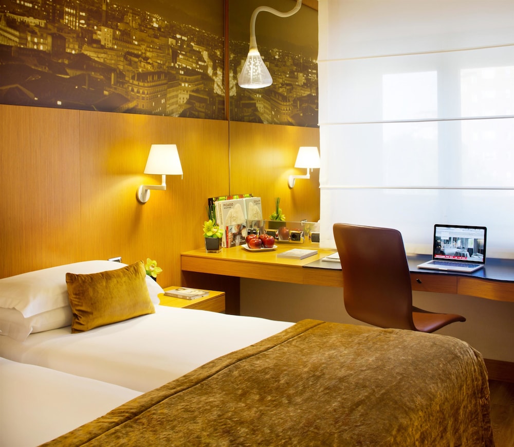 Starhotels Tourist 4/45
