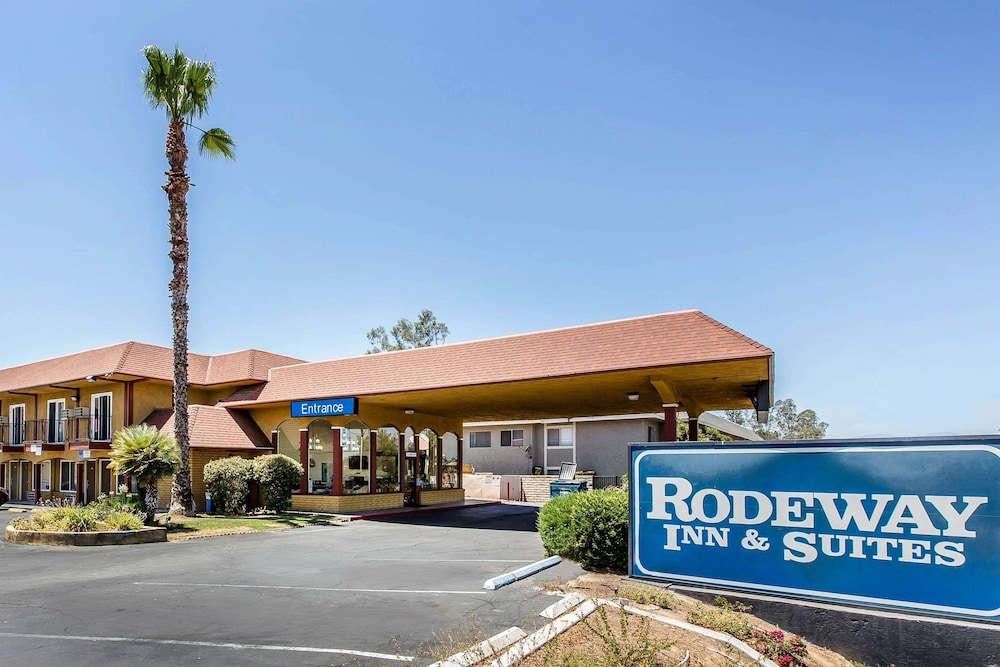 Rodeway Inn & Suites Canyon Lake Menifee West 6/62