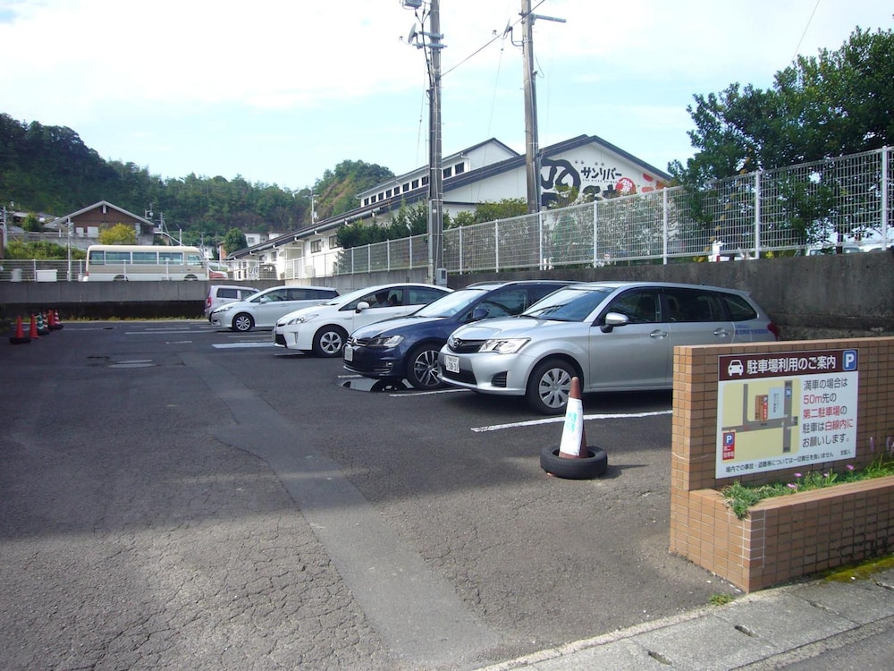 Hotel Crown Hills Nakamura 62/68