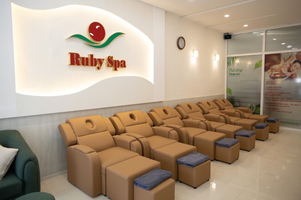 Ruby Hotel Ben Thanh 18/26
