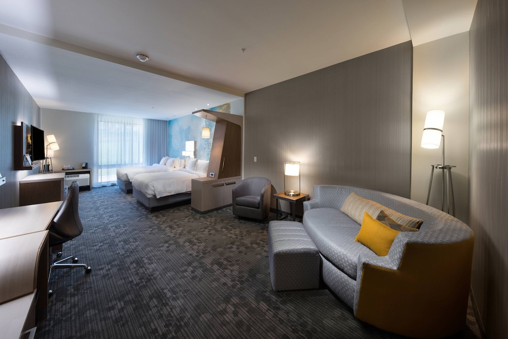 Hotel Courtyard By Marriott Russellville 33/39