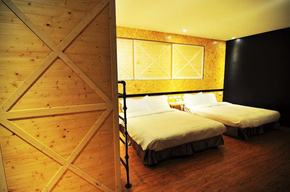 Martin Wales Hotel Kenting 26/69
