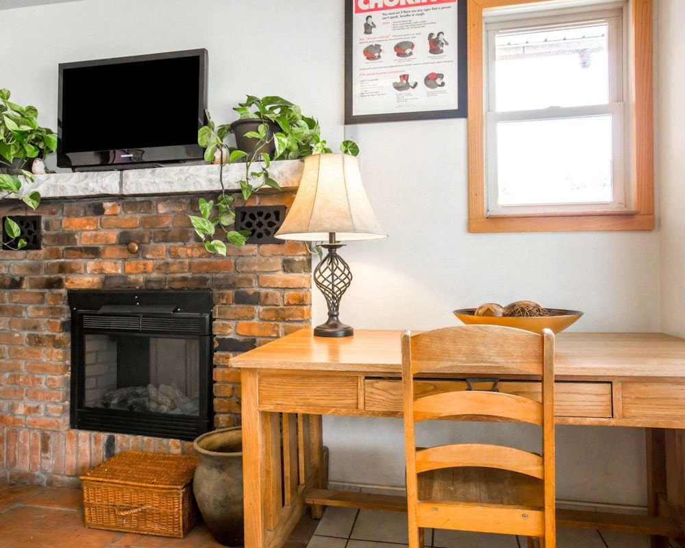 Rodeway Inn Lake Placid South 32/32