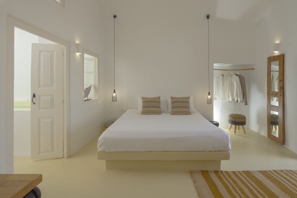 CAVE, SUPERIOR, SUITE, PLUNGE POOL
