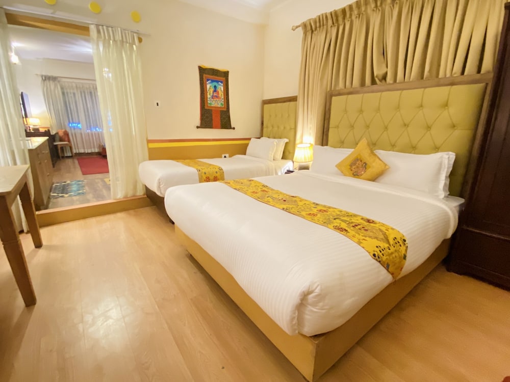 Three Jewels Boutique Hotel 22/74