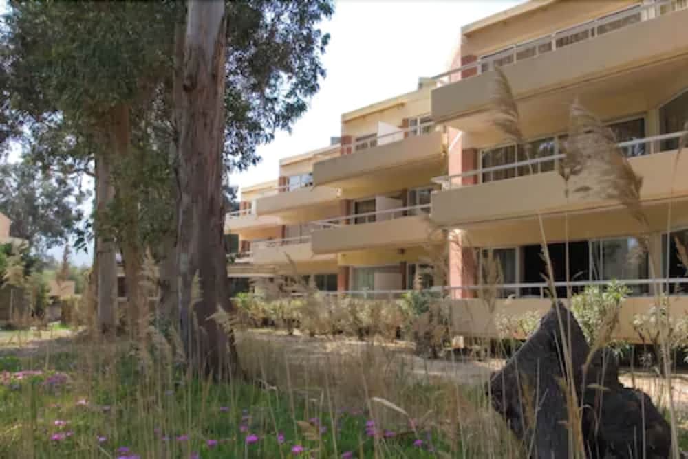Calvi Hotel 7/65