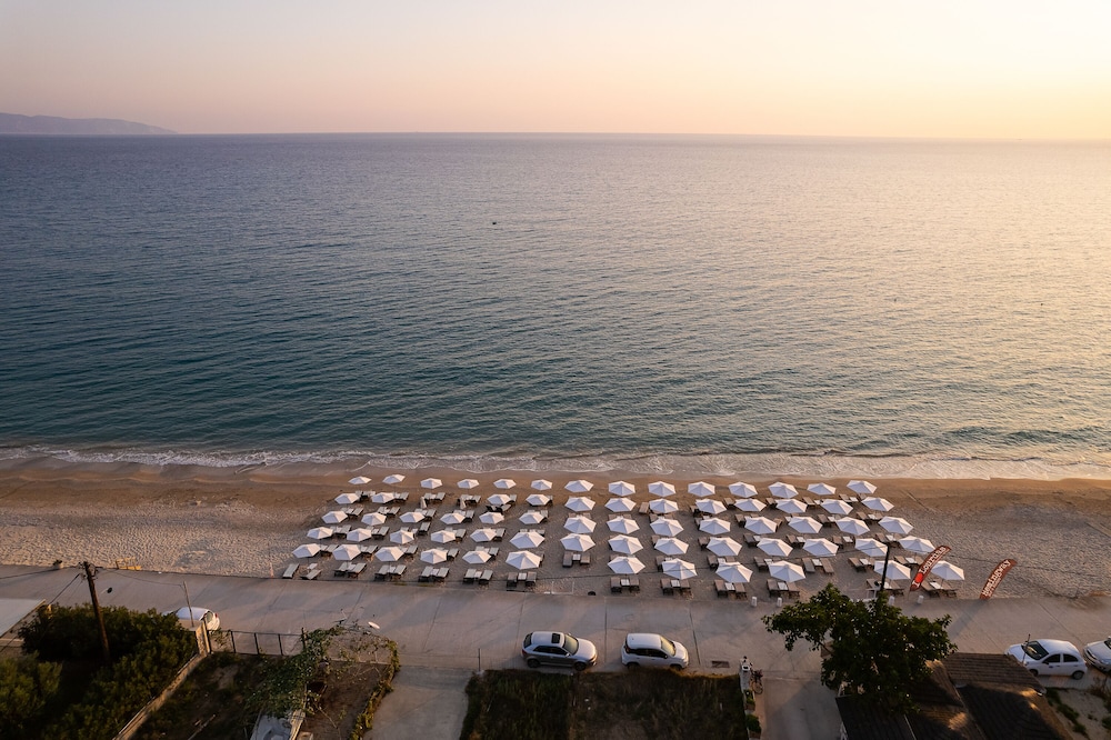 Thomatos Apartments Lourdas Beach 37/50