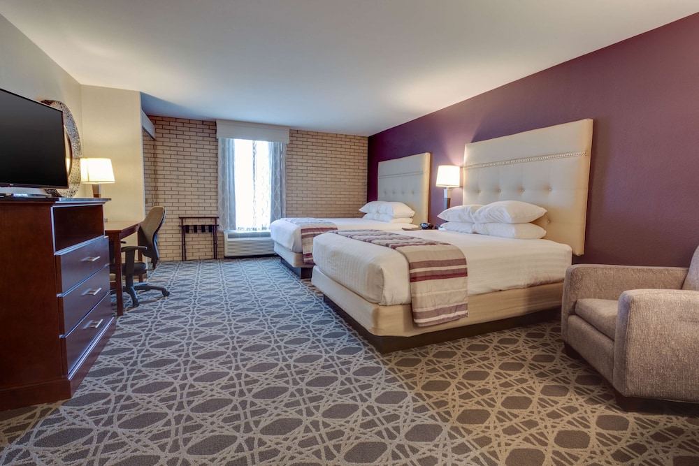 Drury Inn and Suites Hayti Caruthersville 6/34
