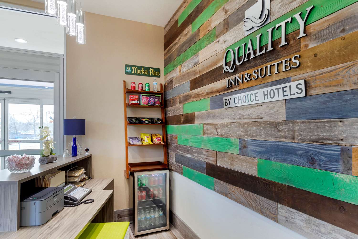 Quality Inn & Suites Elgin 33/37