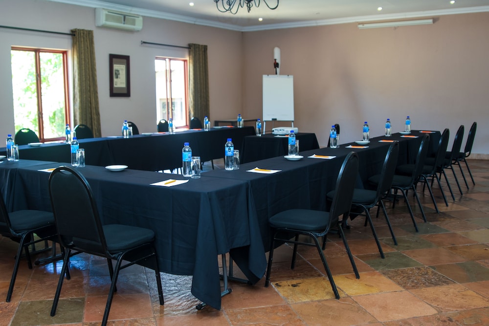 Thaba Legae Guest Lodge 24/43