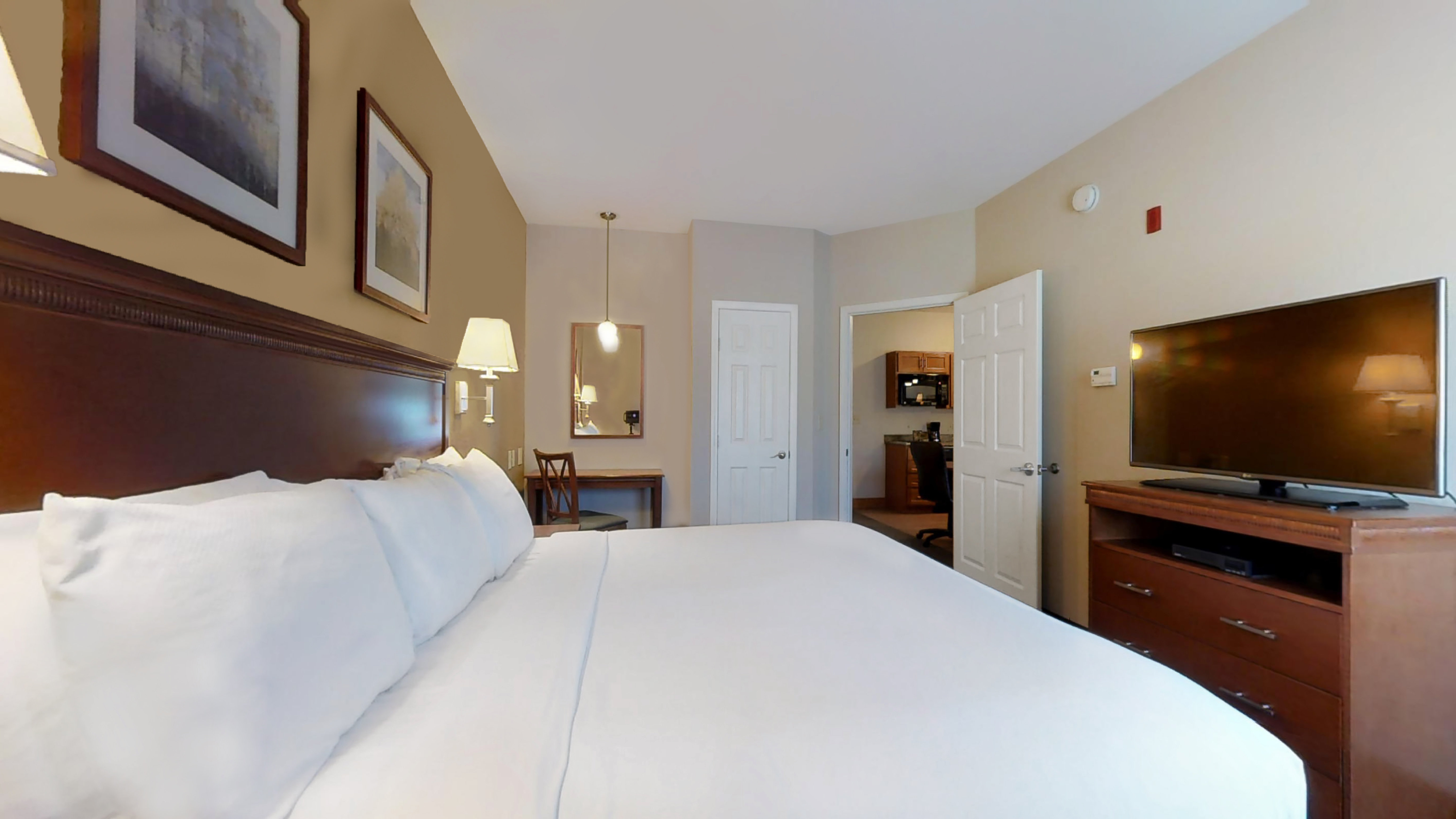 1 Bedroom, Suite, King Bed