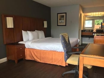 Extend A Suites Phoenix, AZ 24/55