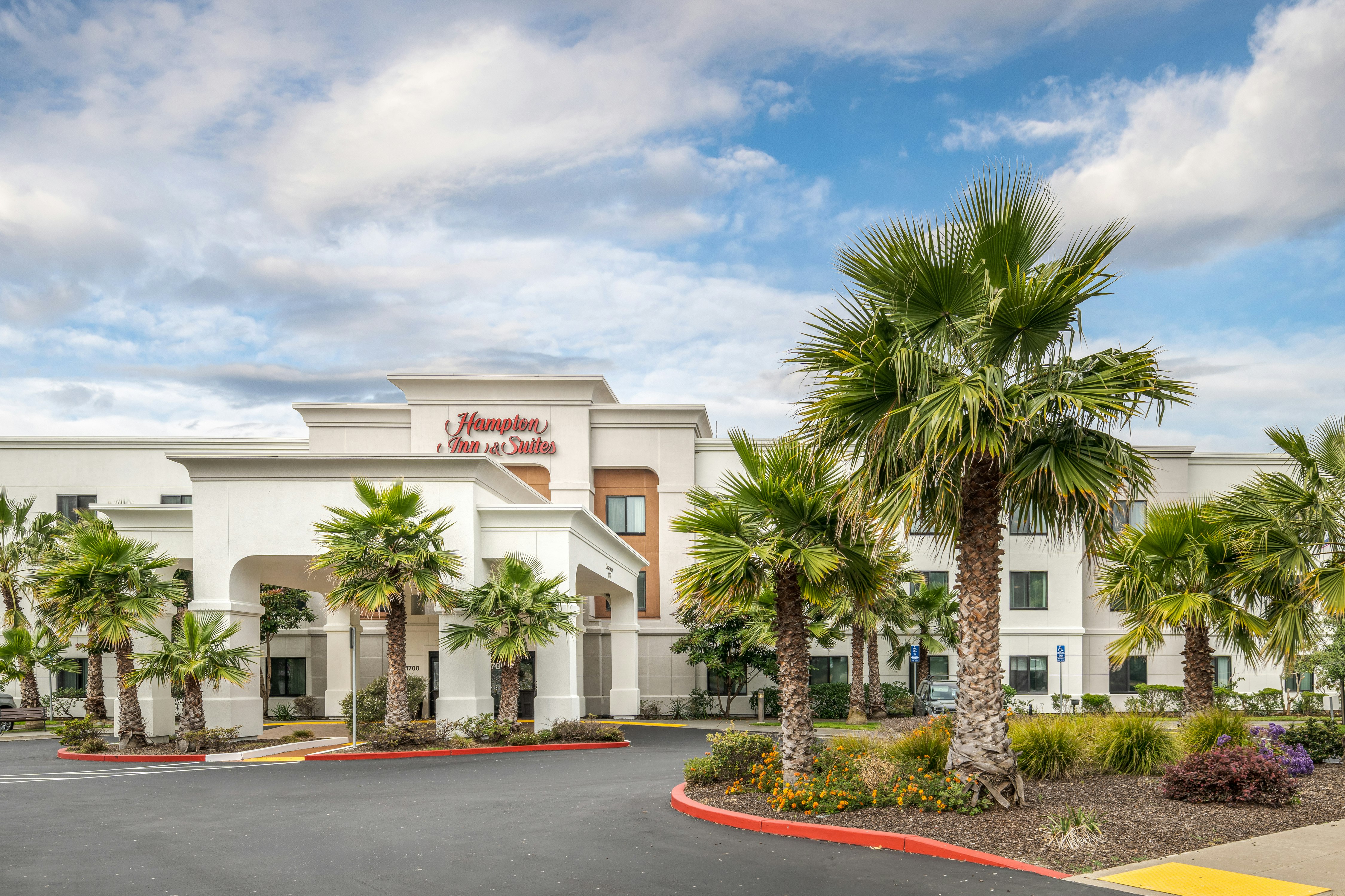 Hampton Inn Suites Oakland Airport 58/63