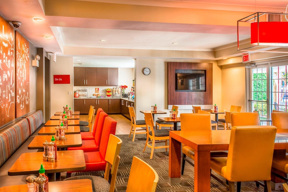 Towneplace Suites By Marriott Baltimore Bwi Airport 33/41