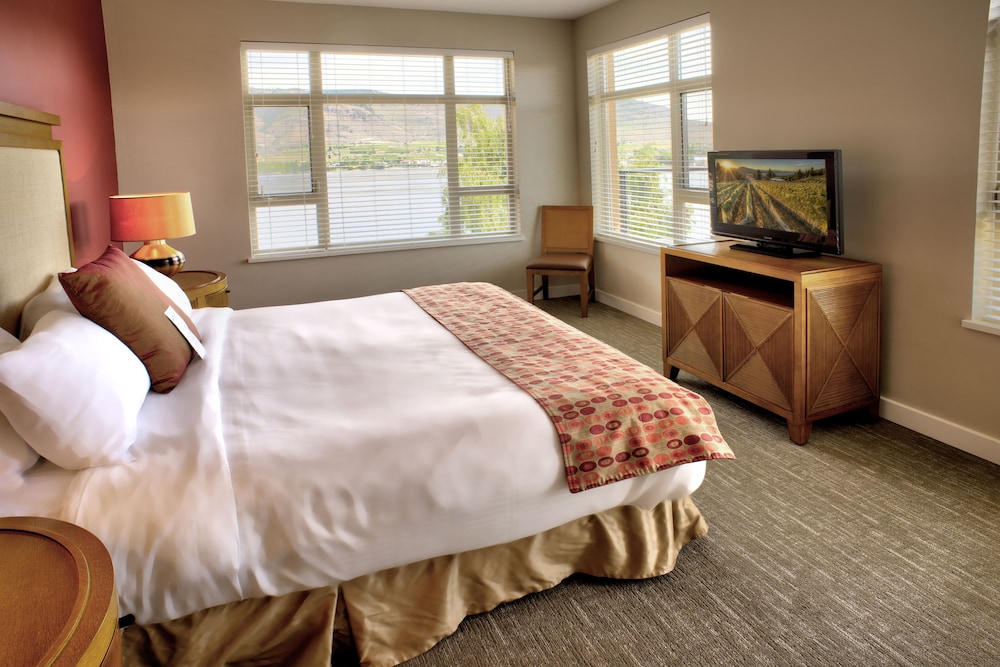 Watermark Beach Resort 31/39