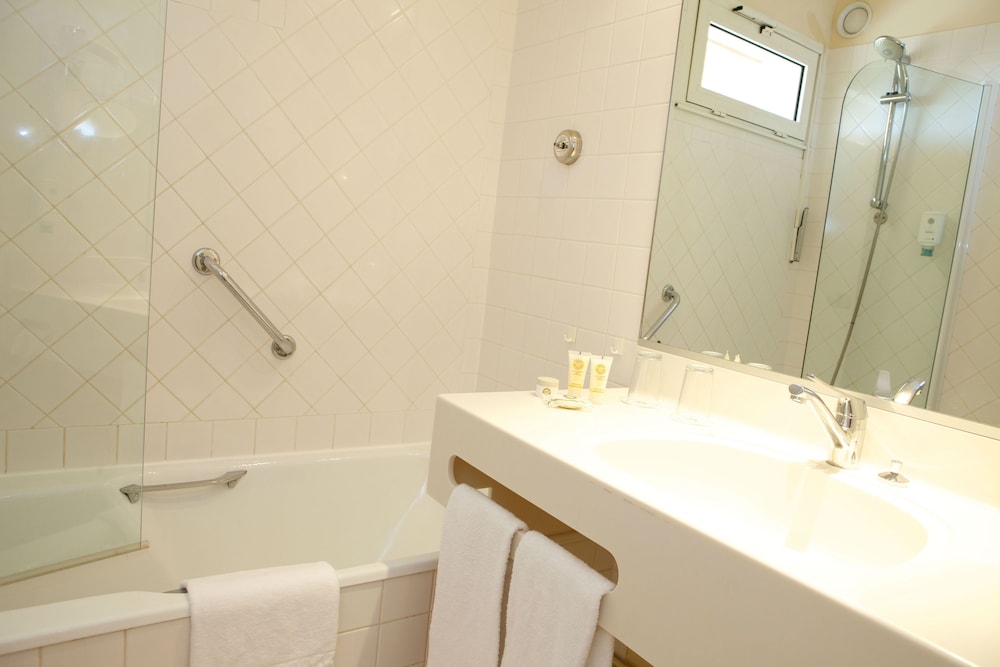 Hotel Valdys Thalasso & Spa - les Pins 47/50