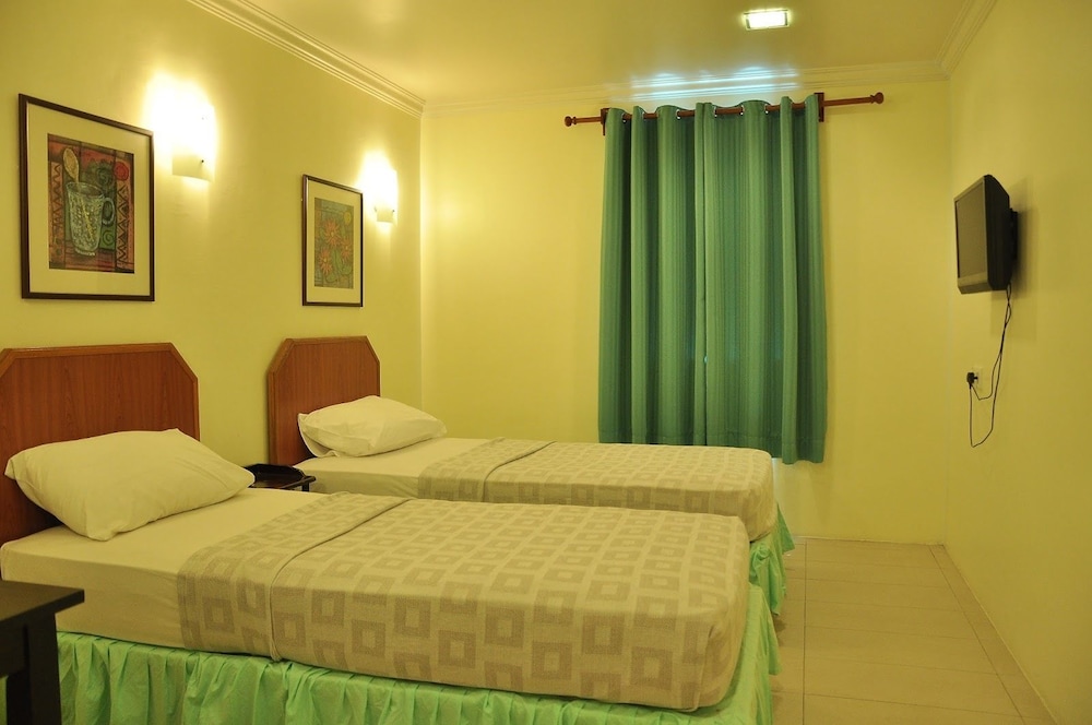Johan Travellers Lodge 17/42